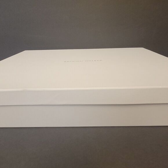 Brochu Walker White Large Empty Storage Gift Box - Picture 4 of 5